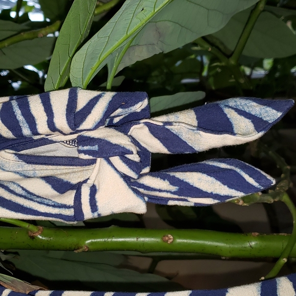 Chaps Pullover Blue Cream Print Blouse Tie Sleeves Medium - Picture 11 of 12